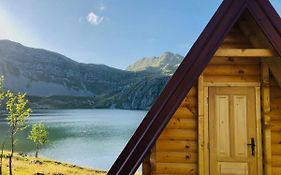 Bed And Breakfast Kapetanovo Jezero Bungalov